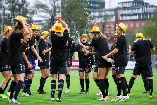 Göteborgs spelare jublar