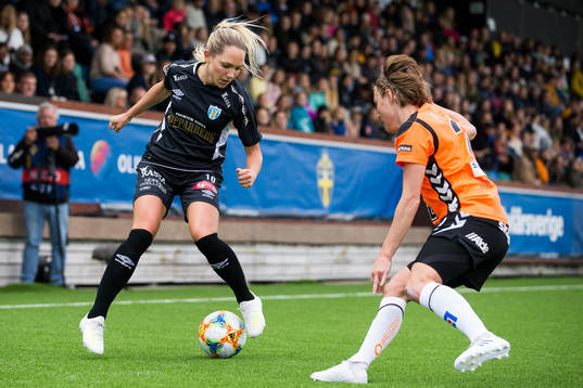 Göteborgs Elin Rubensson mot Kristianstads Sif Atladottir