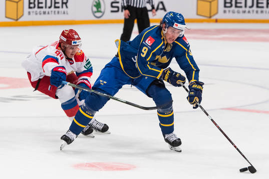 Alexander Barabanov of Russia and Adrian Kempe of Sweden