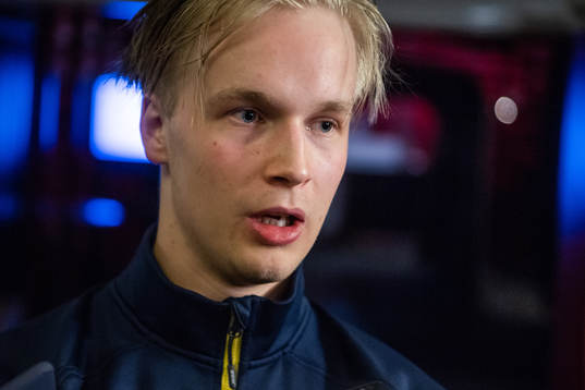 Elias Pettersson of Sweden
