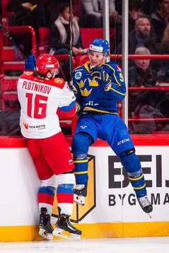 Sergei Plotnikov of Russia and Adrian Kempe of Sweden