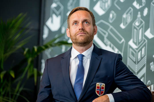 Martin Sjögren, head coach of Norway, presents the team
