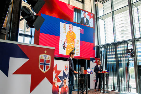Martin Sjögren, head coach of Norway, presents the team