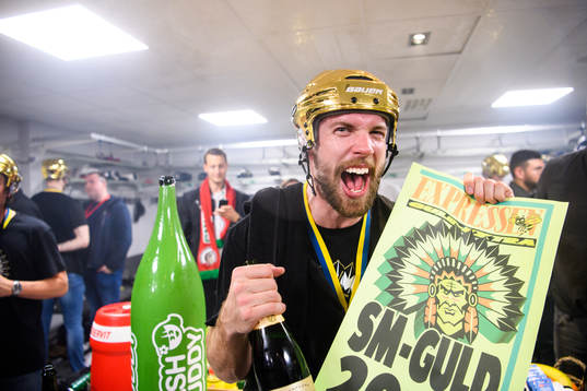 Frölundas Brandon Gormley jublar i omklädningsrummet