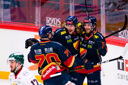 Djurgårdens Axel Jonsson Fjällby jublar