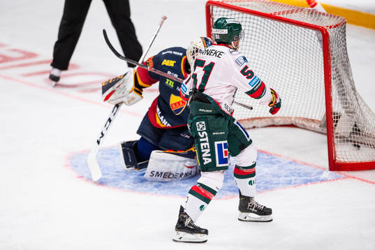Frölundas Mats Rosseli Olsen gör 1-4 på Djurgårdens