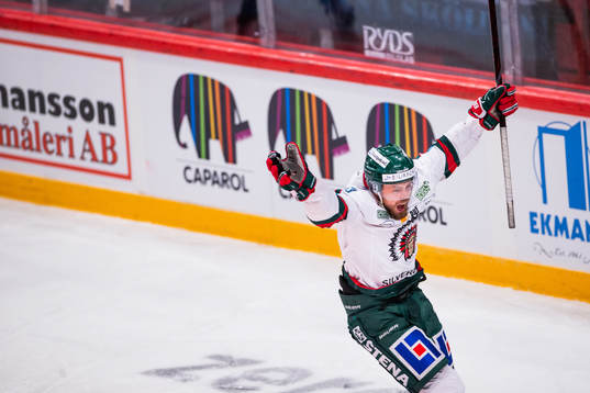 Frölundas Mats Rosseli Olsen jublar