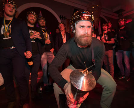 Frölundas Jonathan Sigalet  firar vid hemkomsten