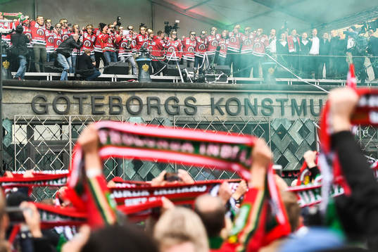 Frölunda firar SM-guldet på Götaplatsen
