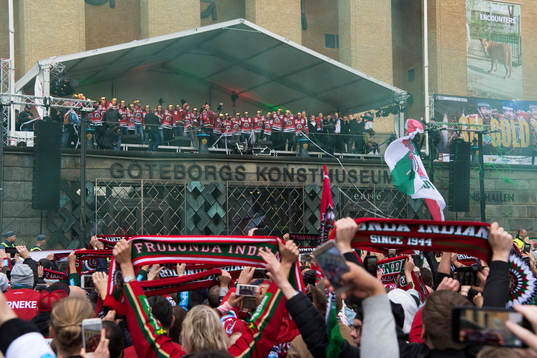 Frölunda firar SM-guldet på Götaplatsen