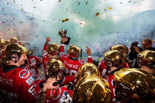 Frölunda jublar med Le Mat-pokalen