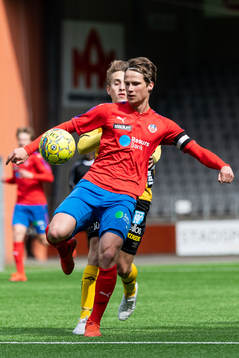 Helsingborgs Alex Sjöholm och Elfsborgs Jack Cooper Love