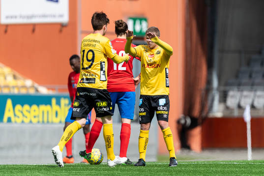 Elfsborgs Jesper Sandberg Hesselgren (rygg mot kameran)