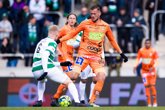 Varbergs Albert Ejupi och Västerås Simon Johansson