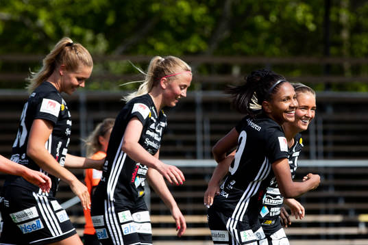 Piteås Madelen Janogy jublar