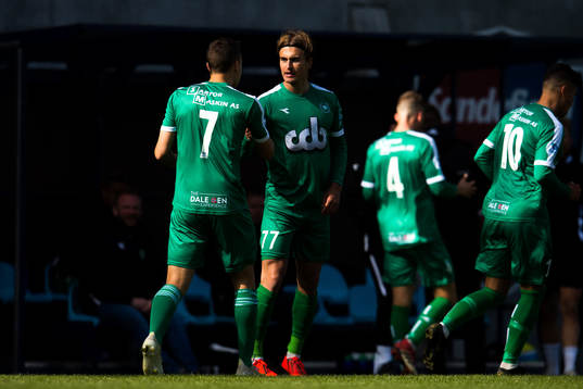 Marcus Mehnert of Nest-Sotra celebrates with teammate Jo