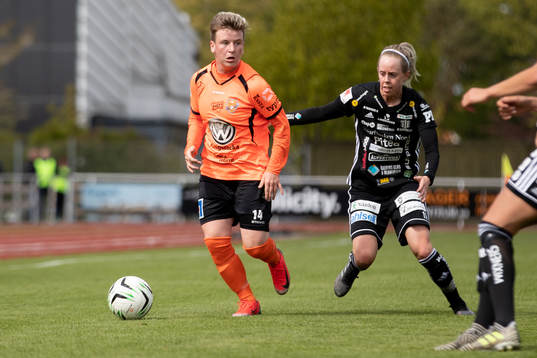 Kungsbackas Andrea Herczeg mot Piteås Cecilia Edlund