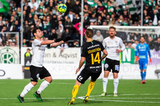 Örebros Nordin Gerzic och Hammarbys Tim Söderström