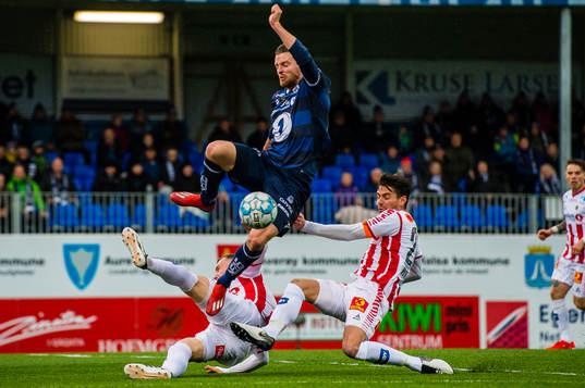 Juha Markus Pirinen, Simen Søraunet Wangberg of Tromsø