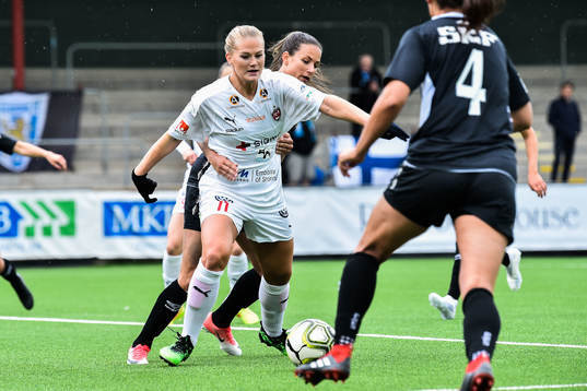 Rosengårds Lisa-Marie Utland mot Göteborgs Beata Kollmats