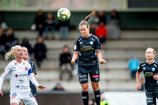 Göteborgs Julia Zigiotti Olme mot Rosengårds Caroline