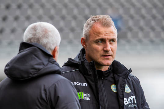 Bengt Sæternes, head coach of Sandnes Ulf, Gaute Ugelstad