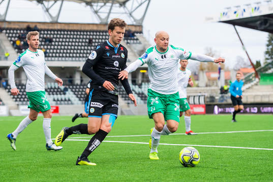 Vegard Østraat Erlien of Sandnes Ulf and Hans Norbye of