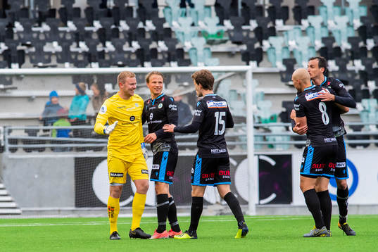Goalkeeper Pål Heigre, Tapio Heikkilä, Vegard Østraat
