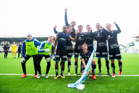 The players of Sandnes Ulf celebrate