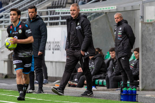 Simón Colina of Sandnes Ulf, Bengt Sæternes, head coach