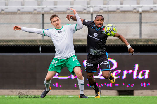 Benjamin Gleditsch of HamKam and Kachi of Sandnes Ulf