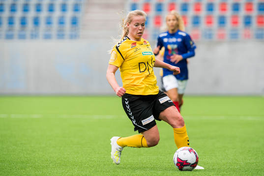 Therese Åsland of LSK Kvinner