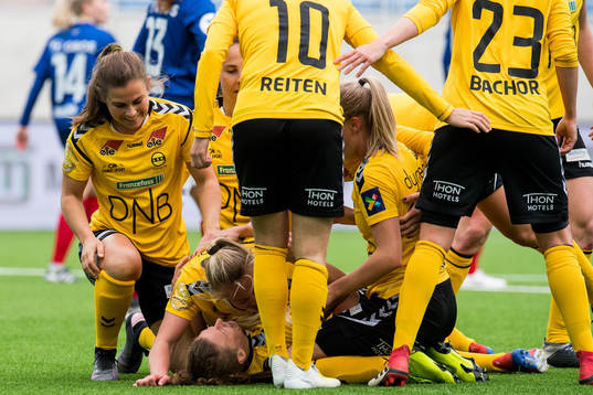 Synne Skinnes Hansen of LSK Kvinner celebrates with