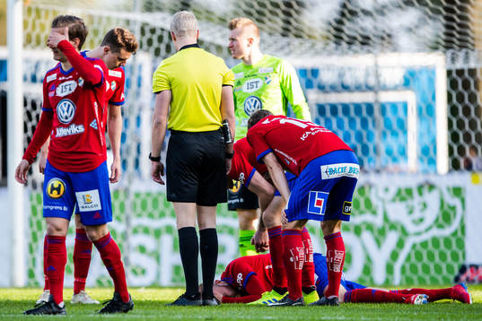 Östers Christian Ljungberg ligger ner
