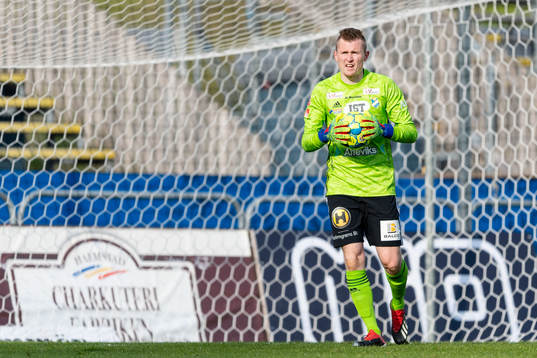 Östers målvakt Tobias Andersson