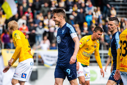 Malmö FFs Markus Rosenberg jublar