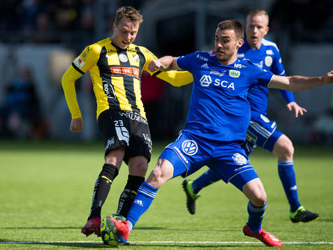 Häckens Viktor Lundberg och Sundsvalls Juan Jose Ciercoles