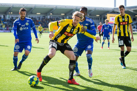 Häckens Gustav Berggren och Sundsvalls Peter Wilson