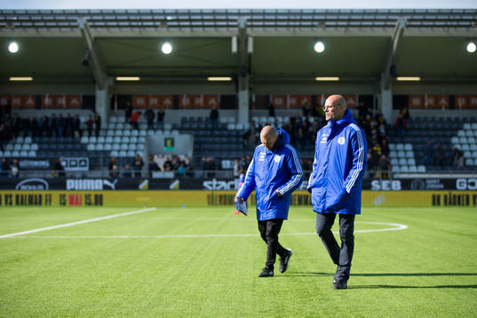 Sundsvalls tränare Joel Cedergren deppar