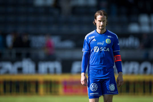 Sundsvalls Linus Hallenius deppar