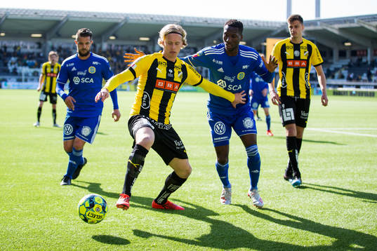 Häckens Gustav Berggren och Sundsvalls Peter Wilson