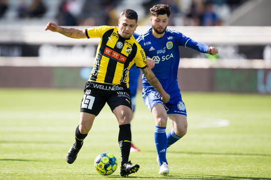 Häckens Paulinho och Sundsvalls Jonathan Tamimi Syberg