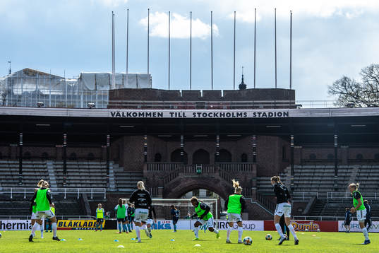 Kristianstads spelare värmer upp