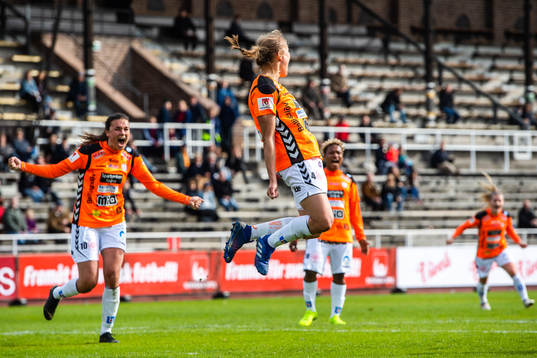 Kristianstads Therese Ivarsson jublar