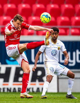 Kalmars Piotr Johansson och Östersunds Tesfaldet Tekie