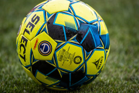 Närbild på en matchboll