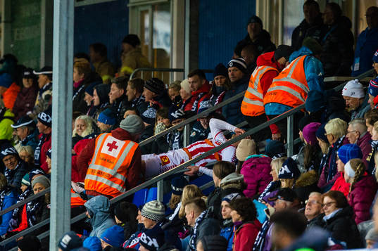 Simen Søraunet Wangberg of Tromsø in pain