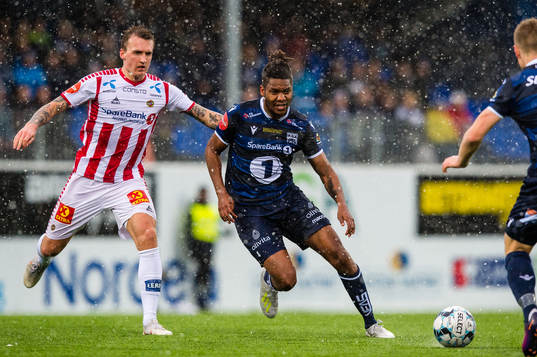 Bläddra bland fler bilder av Football, Eliteserien, Kristiansund - Tromsø