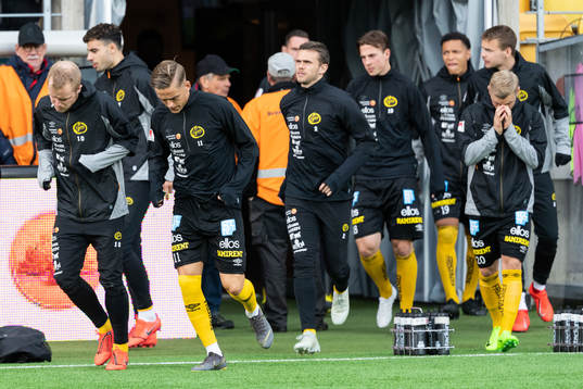Elfsborgs spelare kommer in till uppvärmning