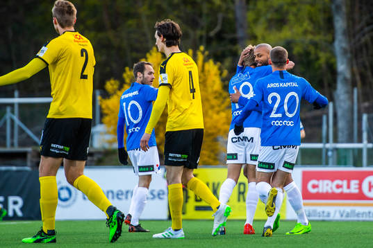Trelleborgs Salif Camara Jönsson jublar